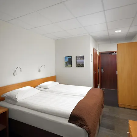 Отель Hotel Cabin